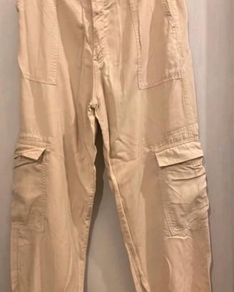Pantaloni cargo Stradivarius taglia M color sabbia
