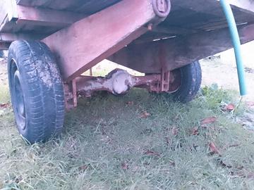 Carrello trazionato artigianale