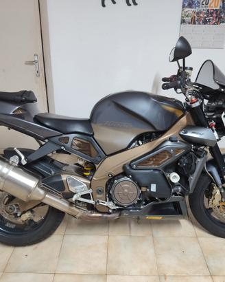 Aprilia Tuono fighter 1000