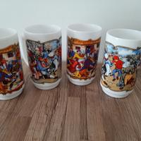 Quattro boccali Arcopal in "vetro latte"