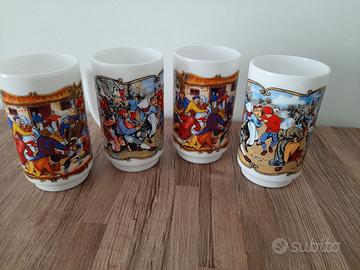 Quattro boccali Arcopal in "vetro latte"