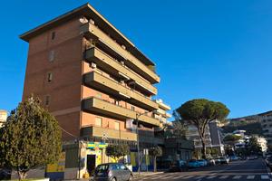 Appartamento zona centrale in contesto signorile