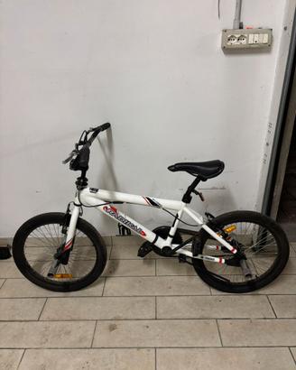 Bici BMX Megamo Radikal 20”