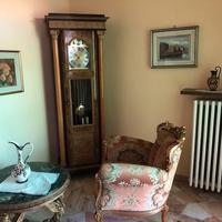 Orologio a pendolo a colonna