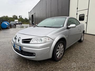 Renault Megane Mégane C-C 1.5 dCi/105CV Privilège