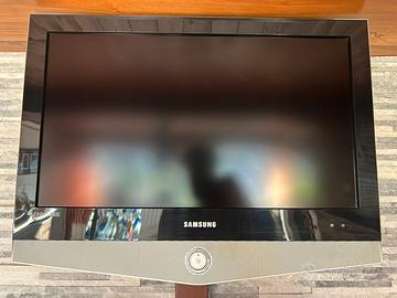 tv monitor samsung 23”