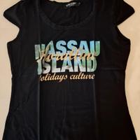 T-shirt nera a maniche corte 