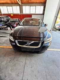 VOLVO V 60 RICAMBI USATI GARANTITI