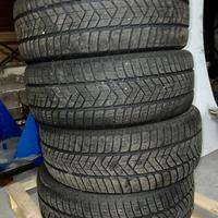 Gomme da neve Pirelli Scorpion winter 255/55 R20