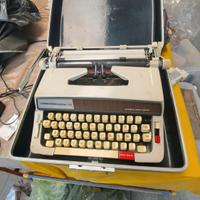 macchina da scrivere meccanica 