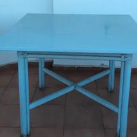 Tavolo in rattan 90x90