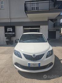 Lancia Ypsilon 1.0 FireFly 5 porte S&S Hybrid Gold