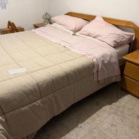 Camera da letto matrimoniale e comodini