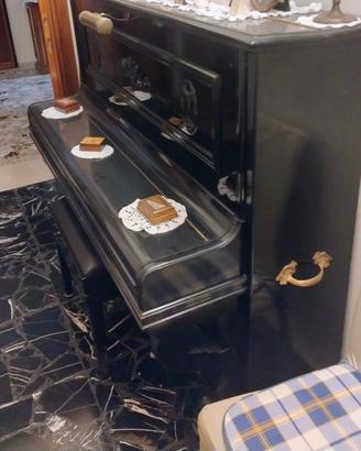 Pianoforte G. Mola. Antico 