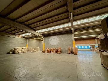 CAPANNONE A CAVERNAGO