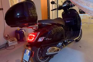 PIAGGIO VESPA 300 GTS Super