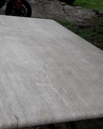 tavoli in marmo travertino 