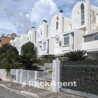 LATINA/ZONA Q5 - VILLA A SCHIERA D MQ 202 SU PIÙ L