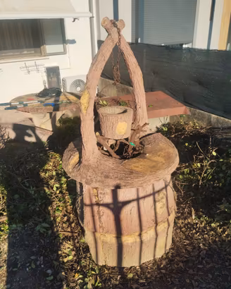 Pozzo e tavolo + panche in cemento ornamentali