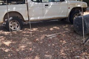 Mitsubishi l200 per abbandono progetto