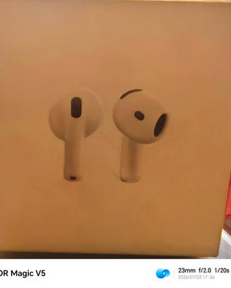 Cuffie Apple Airpods 4 originali