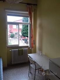 Camera a Casal Bernocchi solo donne