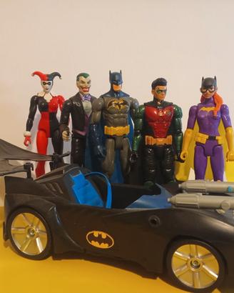 Lotto Batman + 4 personaggi e Batmobile 