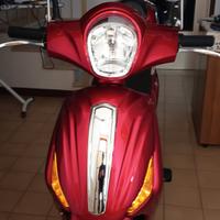 bicicletta elettrica tipo scooter 