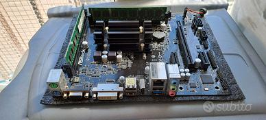 Scheda Madre ASRock Q1900M