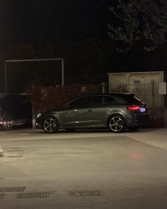 Audi a3 8v quattro 184 cv sline