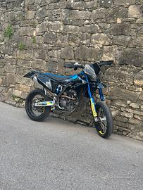 Valenti sm 125 4t 2024