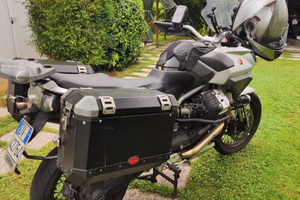 Moto Guzzi stelvio