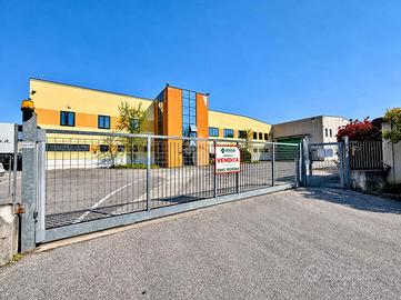 CAPANNONE A POLPENAZZE DEL GARDA