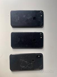 2 iPhone 7 e iPhone X per ricambi o riparazione