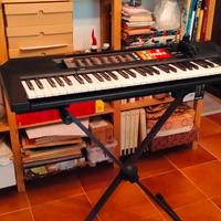 Tastiera Yamaha PSR/  F51  61 tasti