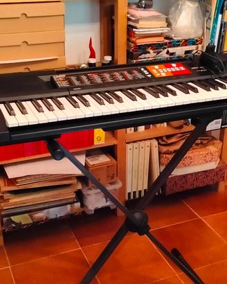 Tastiera Yamaha PSR/  F51  61 tasti