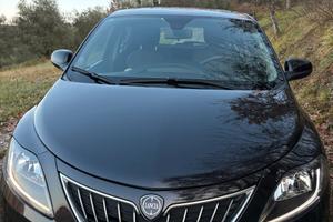 Lancia Y 1.0 FireFly 5P SeS Hybrid - 40.000 km