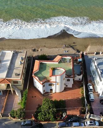 Villa esclusiva fronte mare altavilla milicia