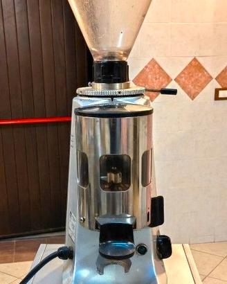 Macina caffè Mazzer automatico professionale