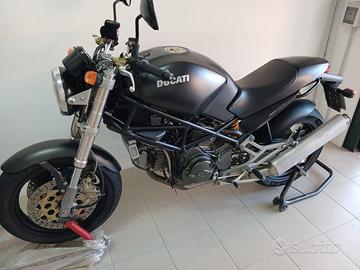 Ducati Monster 900 
