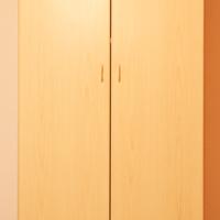 Armadio Alto a 2 Ante chiaro