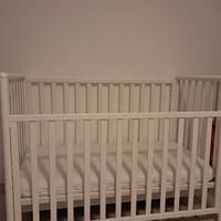 Lettino con sponda regolabile