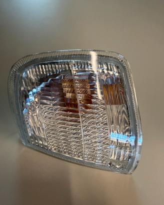fanalino anteriore sx peugeot 405