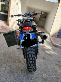 Triumph scrambler 900EFI