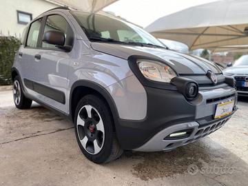 FIAT Panda 1.0 Hybrid City Cross + GPL