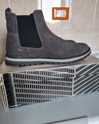 stivaletti lumberjack camoscio  44