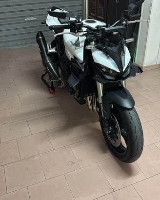 Honda Hornet 1000