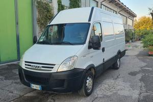 IVECO Daily 35S - 2.3 HPI – 2009 Furgone (5,92m)