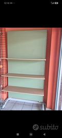 Scaffalatura in legno modulare per negozio - Come 