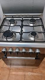 Forno elettrico +fuochi a gas
